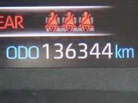 Toyota YARIS лот № 32 оценка 4  с аукциона в Японии 6