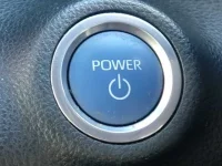 Toyota YARIS лот № 32 оценка 4  с аукциона в Японии 7