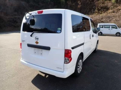 Nissan NV200  с аукциона в Японии