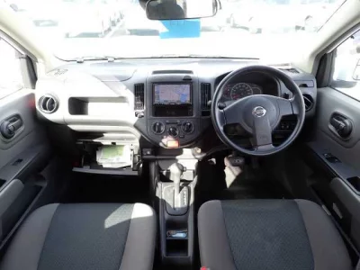 Nissan AD  с аукциона в Японии