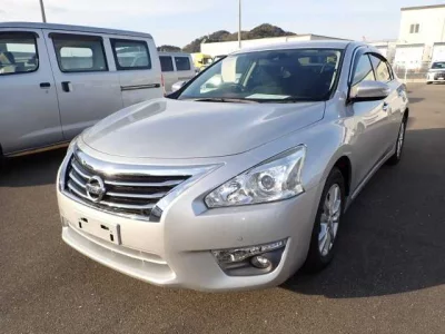 Nissan TEANA