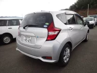 Nissan NOTE лот № 103 оценка 4  с аукциона в Японии 1