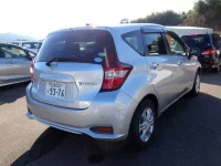 Nissan NOTE лот № 72 оценка 4  с аукциона в Японии 1