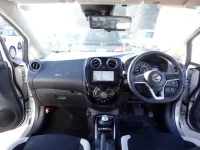 Nissan NOTE лот № 72 оценка 4  с аукциона в Японии 2