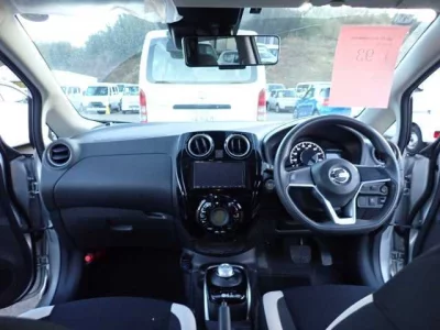 Nissan NOTE  с аукциона в Японии