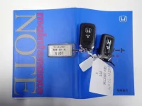 Honda FIT лот № 2046 оценка 4  с аукциона в Японии 10