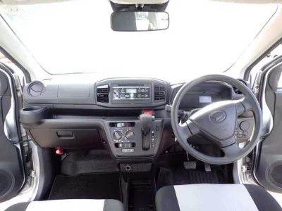 Daihatsu MIRA E S  с аукциона в Японии
