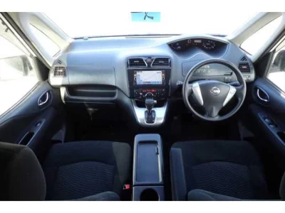 Nissan SERENA  с аукциона в Японии