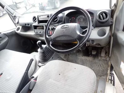 Hino DUTRO  с аукциона в Японии