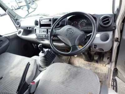 Hino DUTRO  с аукциона в Японии