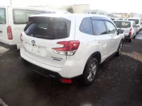 Subaru FORESTER лот № 46 оценка 4  с аукциона в Японии 1