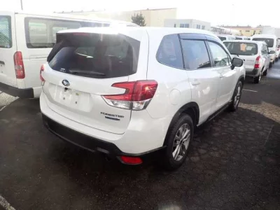 Subaru FORESTER  с аукциона в Японии