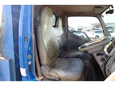 Hino DUTRO  с аукциона в Японии