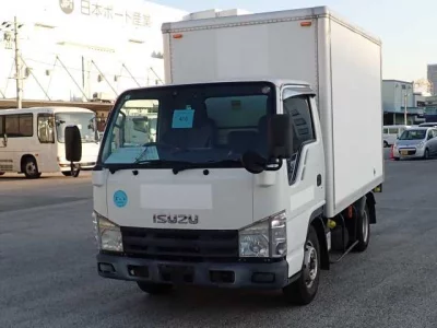 Isuzu ELF  с аукциона в Японии