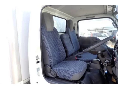 Isuzu ELF  с аукциона в Японии