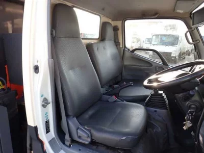 Hino DUTRO  с аукциона в Японии