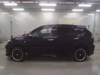 Toyota HARRIER лот № 30656 оценка 4  с аукциона в Японии 3