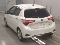 Toyota VITZ лот № 30655 оценка RA  с аукциона в Японии 5