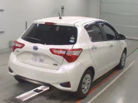 Toyota VITZ лот № 30655 оценка RA  с аукциона в Японии 1