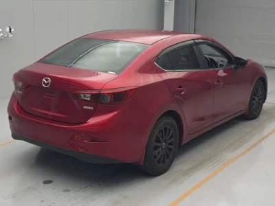 Mazda AXELA  с аукциона в Японии