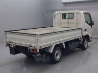 Toyota DYNA лот № 76092 оценка RA  с аукциона в Японии 1