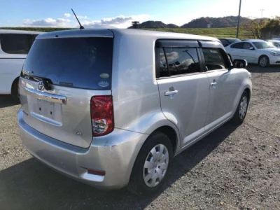 Toyota COROLLA RUMION