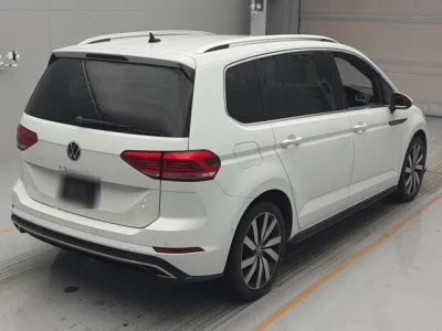 Volkswagen GOLF TOURAN