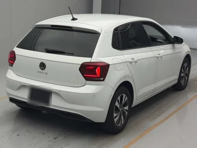 Volkswagen POLO  с аукциона в Японии