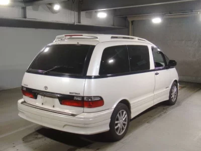 Toyota ESTIMA  с аукциона в Японии