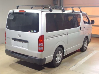 Toyota HIACE VAN  с аукциона в Японии