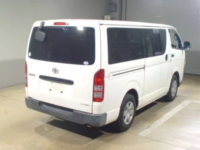 Toyota HIACE VAN  с аукциона в Японии