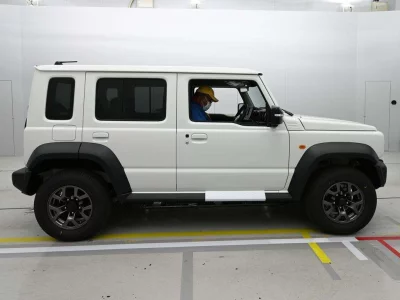 Suzuki JIMNY NOMADE