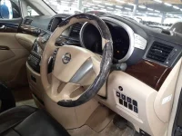 Nissan ELGRAND лот № 10004 оценка 3.5  с аукциона в Японии 8