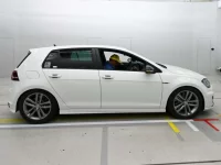 Volkswagen GOLF лот № 38002 оценка 5  с аукциона в Японии 2