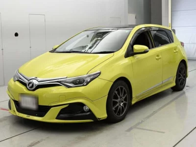 Toyota AURIS  с аукциона в Японии