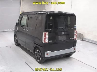Daihatsu WAKE  с аукциона в Японии