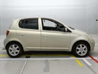 Toyota VITZ лот № 10007 оценка 3  с аукциона в Японии 2