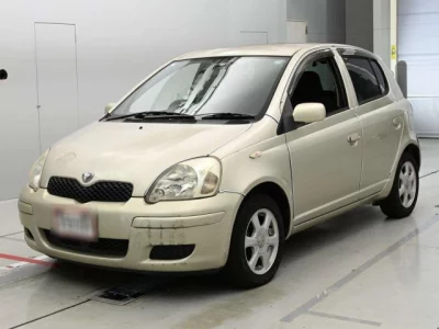 Toyota VITZ  с аукциона в Японии