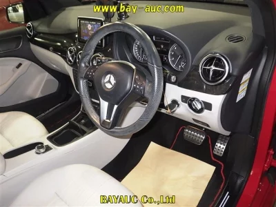 Mercedes-Benz B CLASS