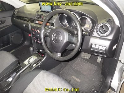 Mazda AXELA  с аукциона в Японии