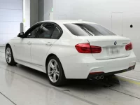 BMW 3-Series лот № 38014 оценка 4  с аукциона в Японии 5