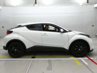 Toyota C-HR лот № 36016 оценка 4.5  с аукциона в Японии 2