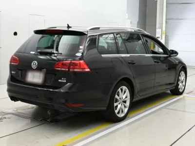 Volkswagen GOLF VARIANT