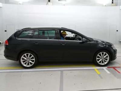 Volkswagen GOLF VARIANT