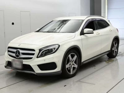 Mercedes-Benz GLA CLASS