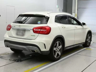Mercedes-Benz GLA CLASS