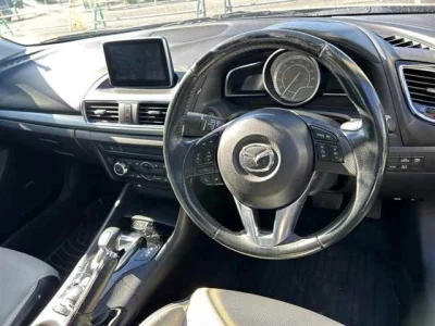 Mazda AXELA  с аукциона в Японии
