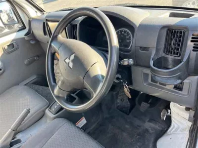 Mitsubishi MINICAB VAN