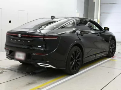 Toyota CROWN CROSSOVER