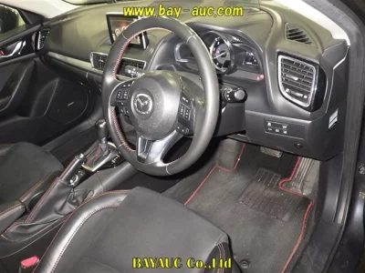 Mazda AXELA  с аукциона в Японии